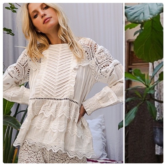 POL Feeling Romantic Woven Peplum Top - Picture 3 of 14